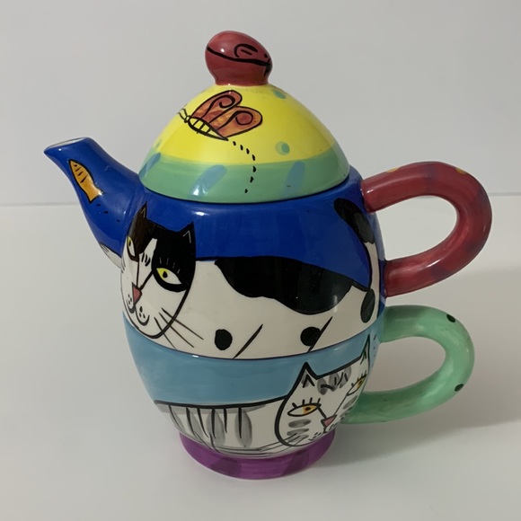 Happy Dog & Cat Chaleur by Karen Gelff. This is like a single service tea set. - Picture 9 of 9